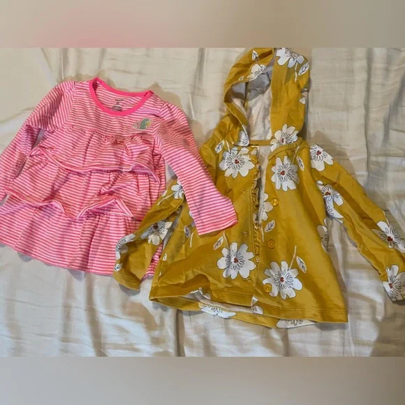 Toddler 2T long sleeve bundle 💛 - Picture 1 of 4